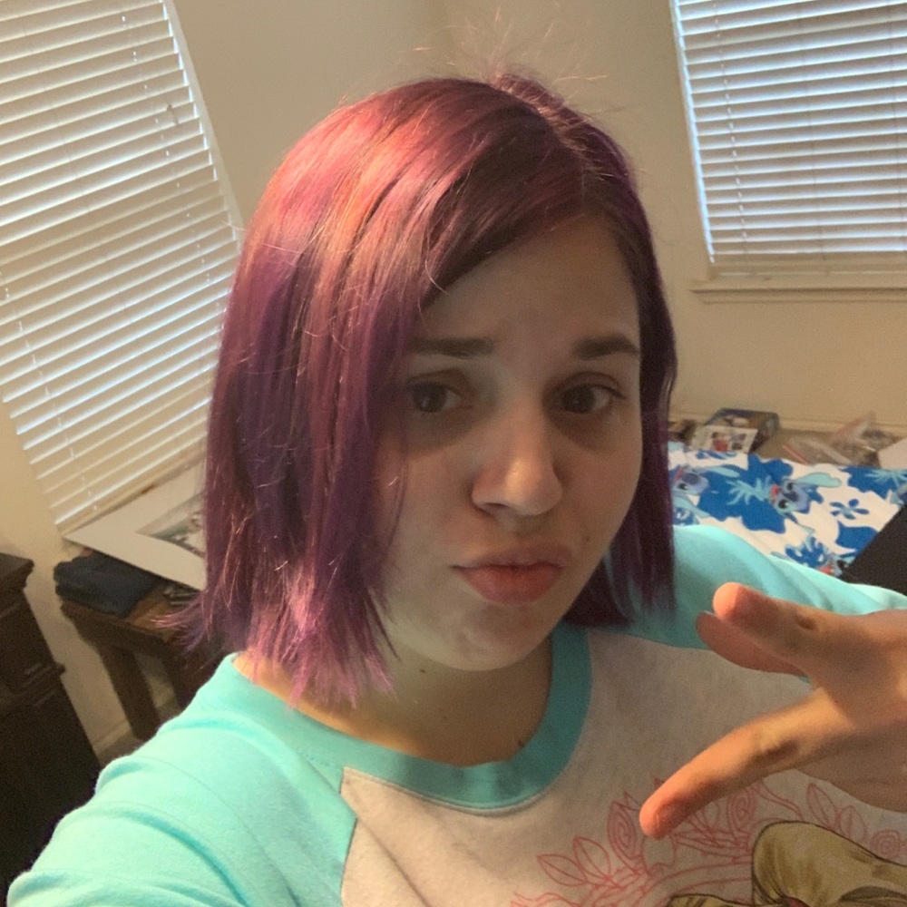 Meet your Posher, Hayley